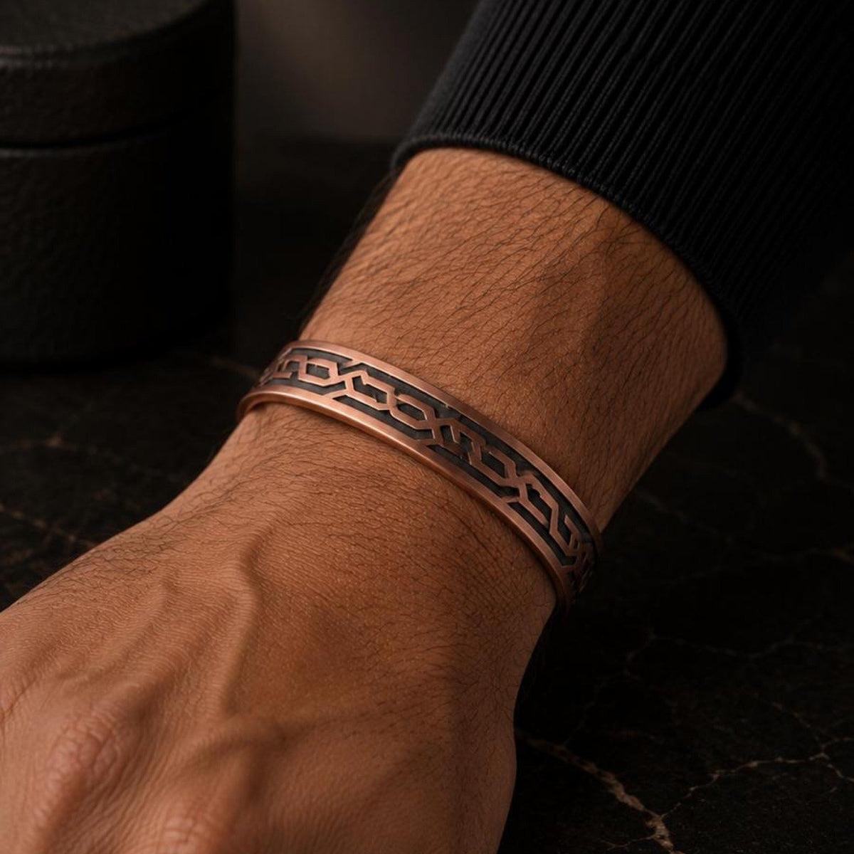 Meander Geçme Desenli Bakır Bileklik (Unisex)