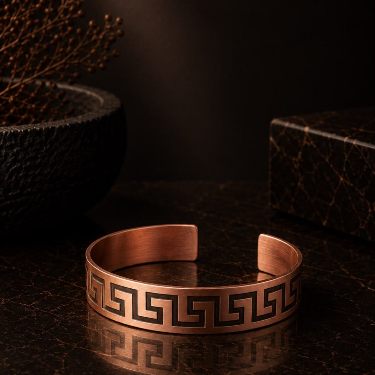 Meander Şerit Desenli Bakır Kelepçe Bileklik (Unisex)